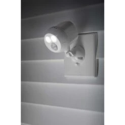Mr. Beams Motion-Sensing Battery Powered LED White Spotlight -Westing Halo Shop 84b7662f 6d67 4342 b31b f7b6a10188b7