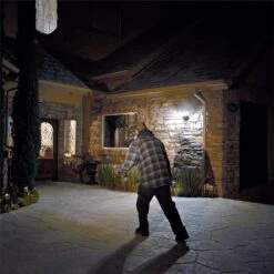 Swann Alpha Motion-Sensing Battery Powered LED Black Security Floodlight -Westing Halo Shop d7e7abe5 fd93 4601 8173 f06ef8f46812